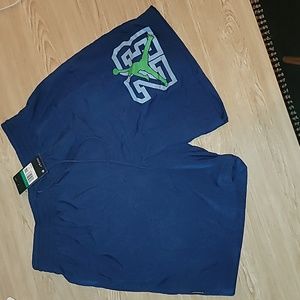 JORDAN MEN LEGACY AJ13 POOLSIDE SHORTS (NAVY)